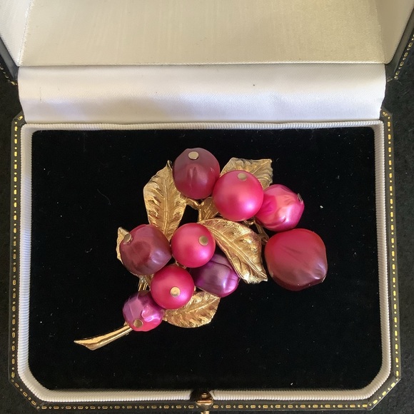 Vintage ART signed brooch & earrings sets. - Picture 12 of 12